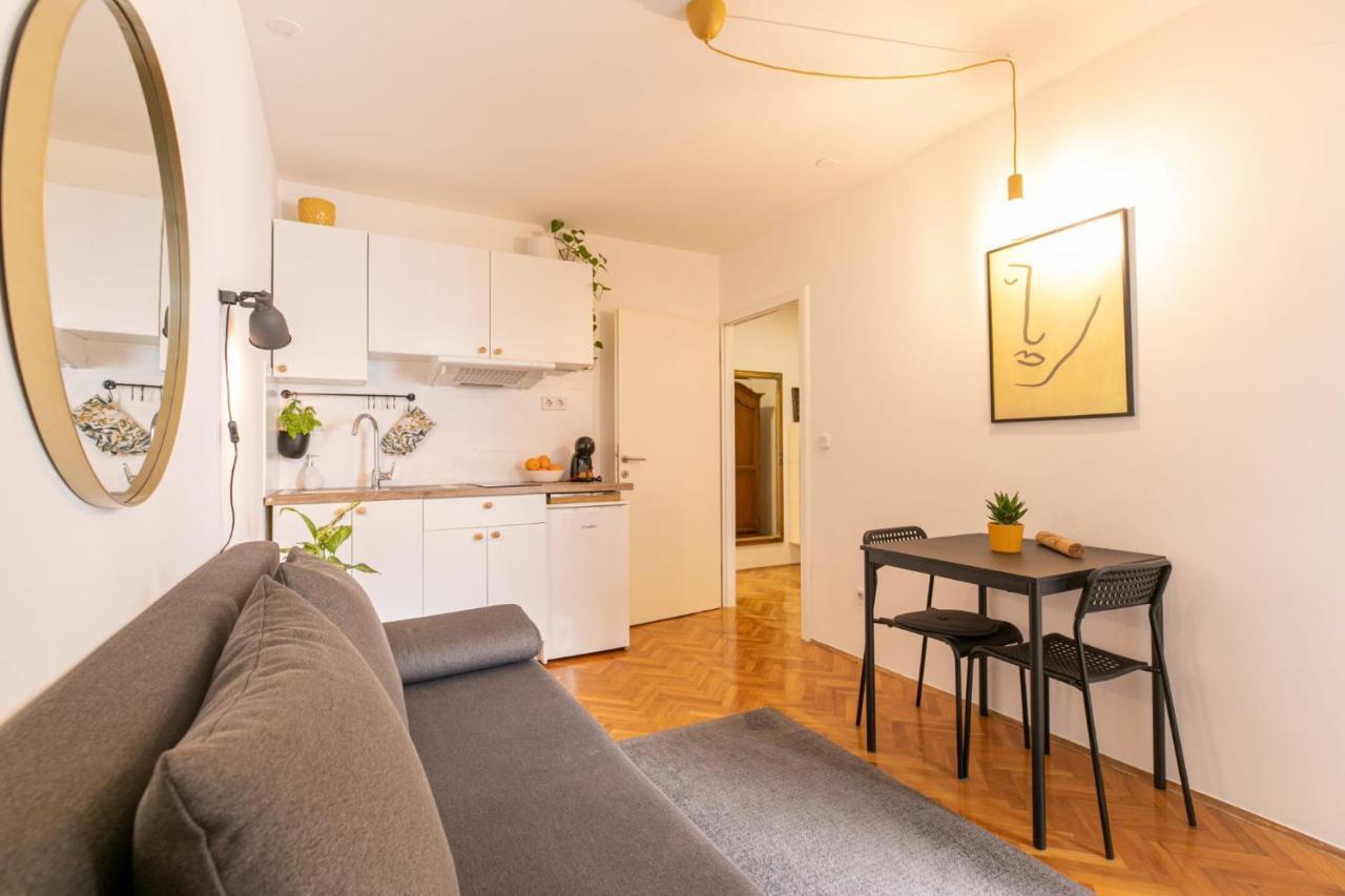 Pula City Accomodation Buitenkant foto